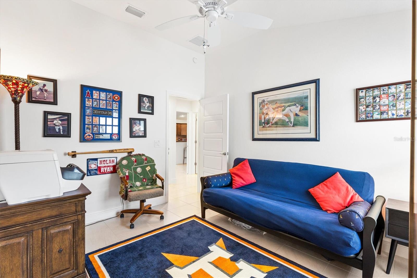 Image 32 of 47 For 5554 Millican Avenue