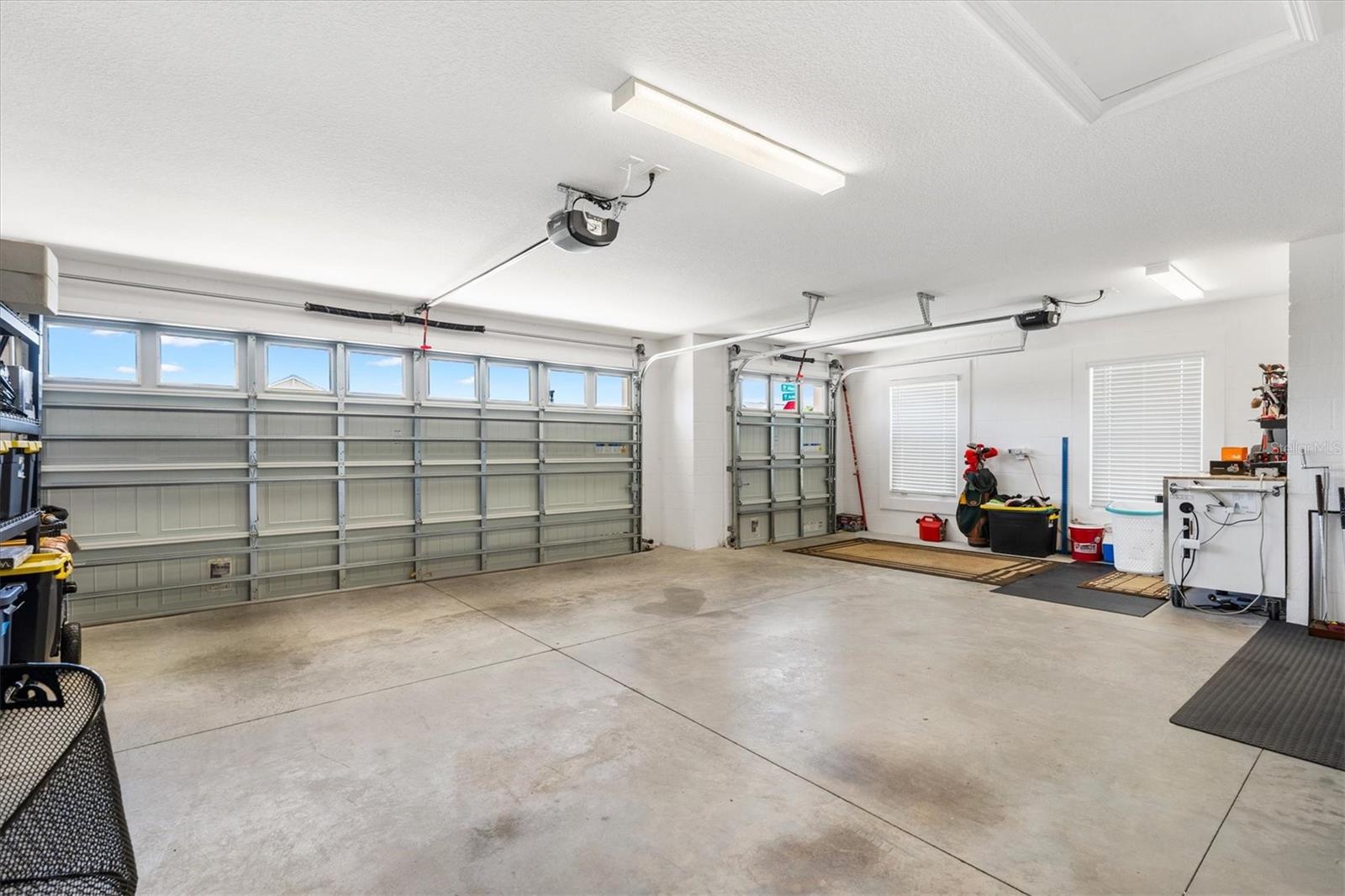 Image 37 of 47 For 5554 Millican Avenue