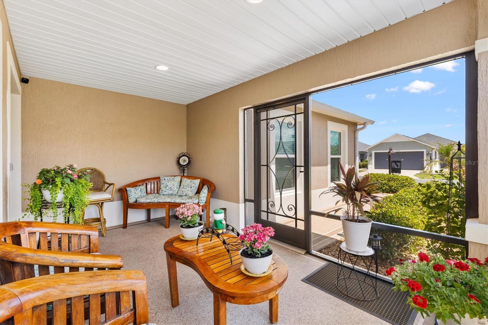 Image 4 of 47 For 5554 Millican Avenue