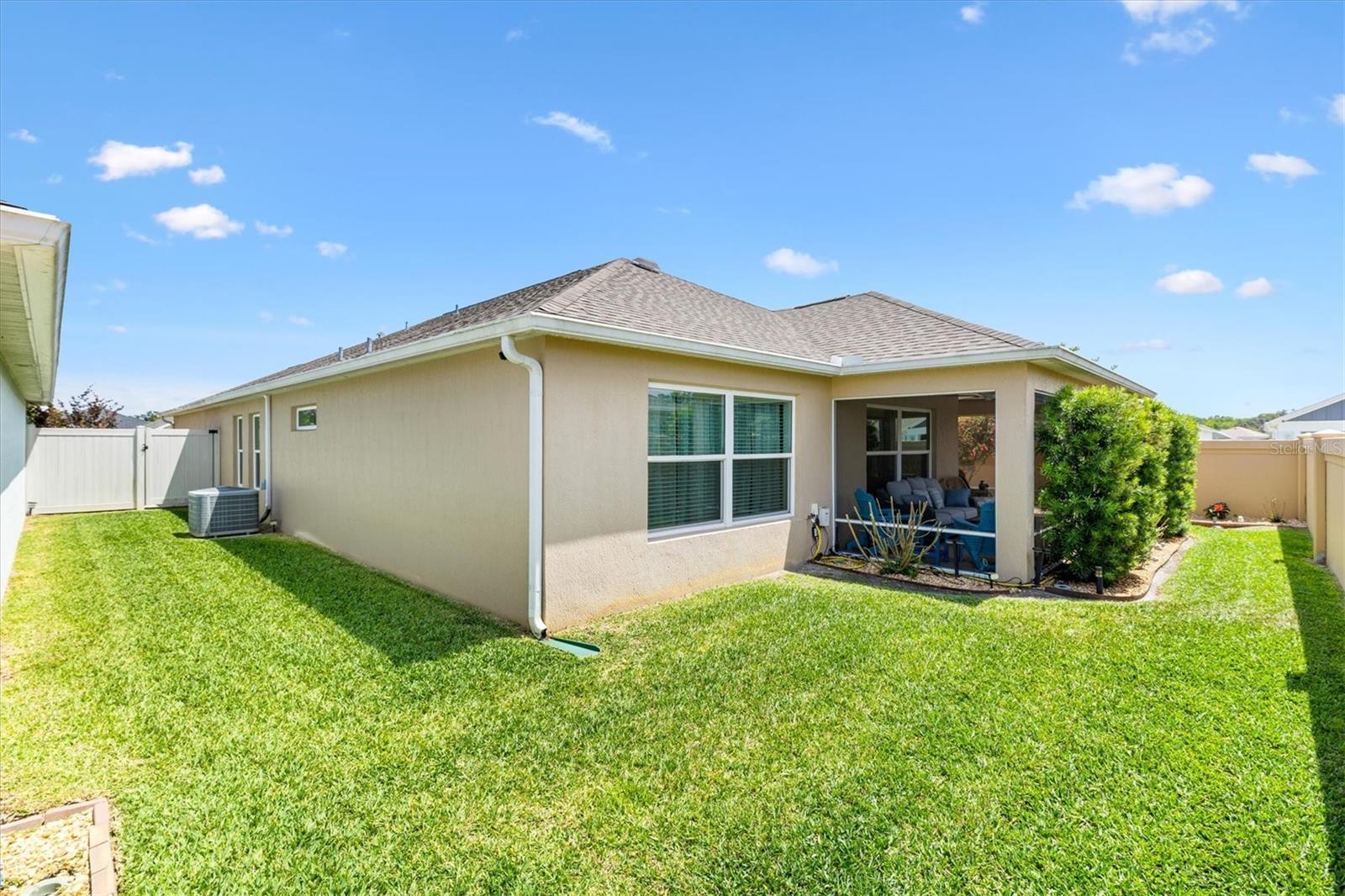 Image 40 of 47 For 5554 Millican Avenue