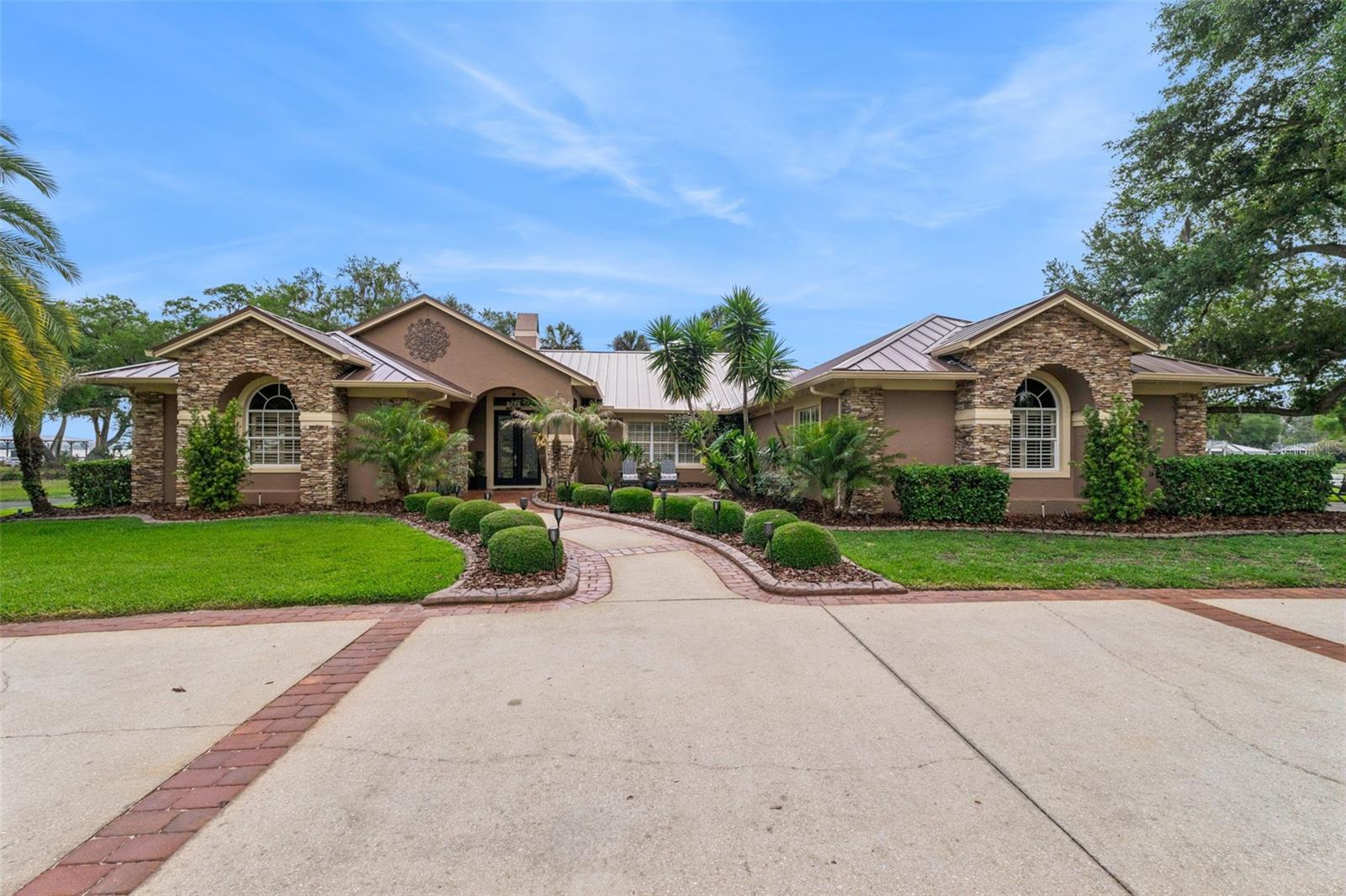 Image 10 of 72 For 29650 Squirrel Point Road