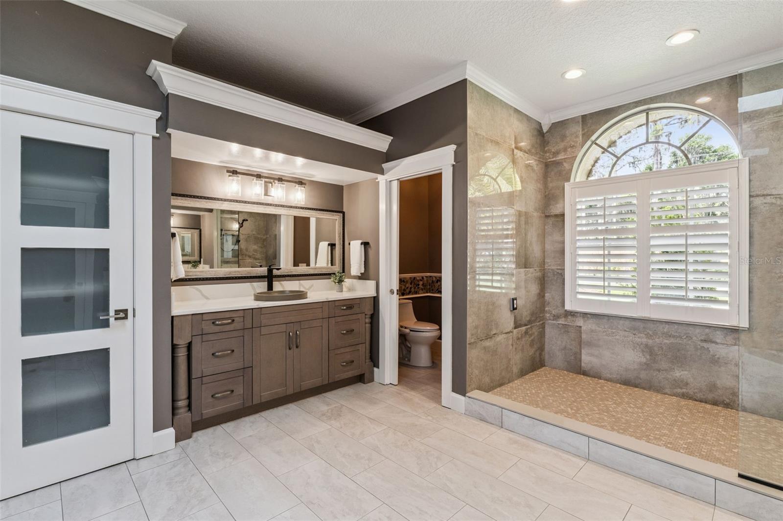 Image 40 of 72 For 29650 Squirrel Point Road