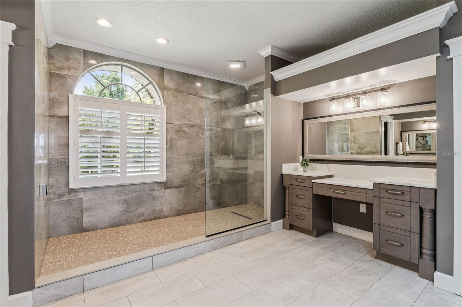 Image 41 of 72 For 29650 Squirrel Point Road