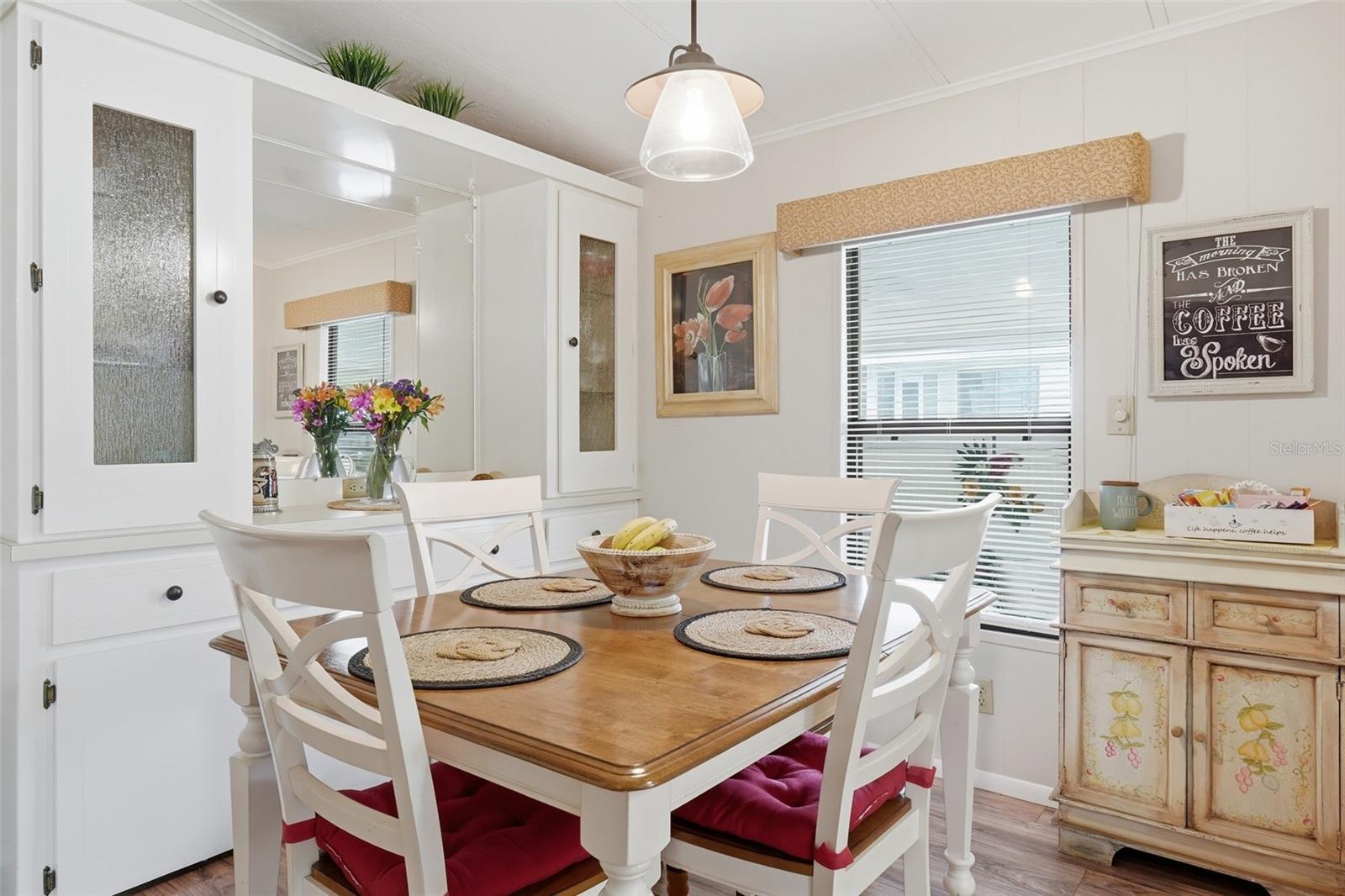 Image 12 of 27 For 111 Winterberry Avenue