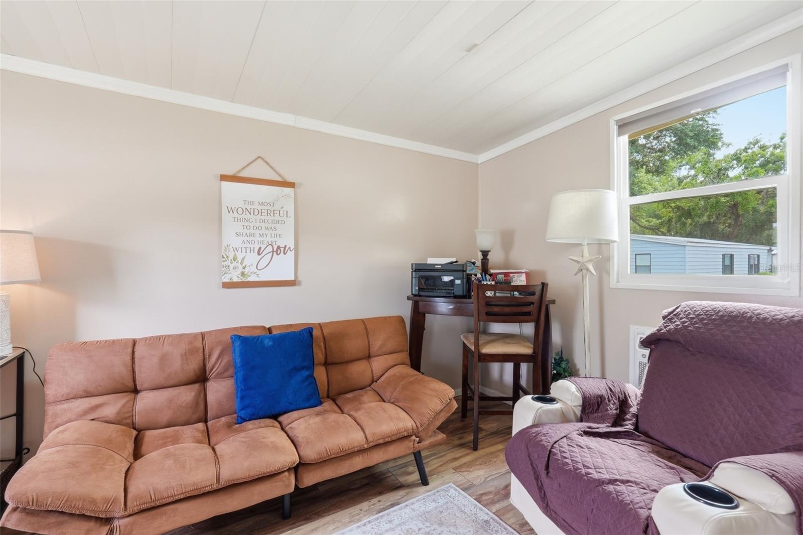 Image 14 of 27 For 111 Winterberry Avenue