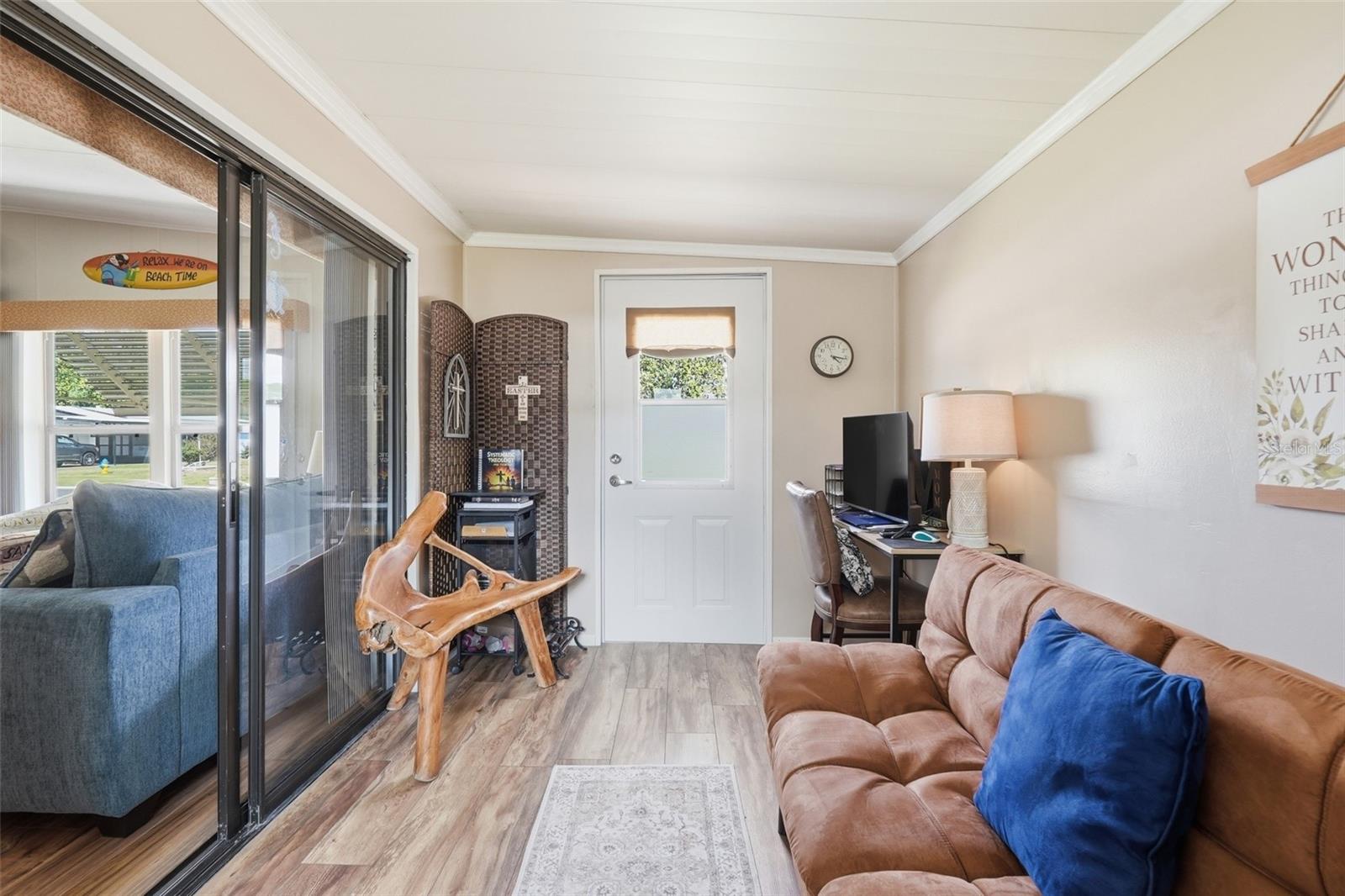 Image 15 of 27 For 111 Winterberry Avenue