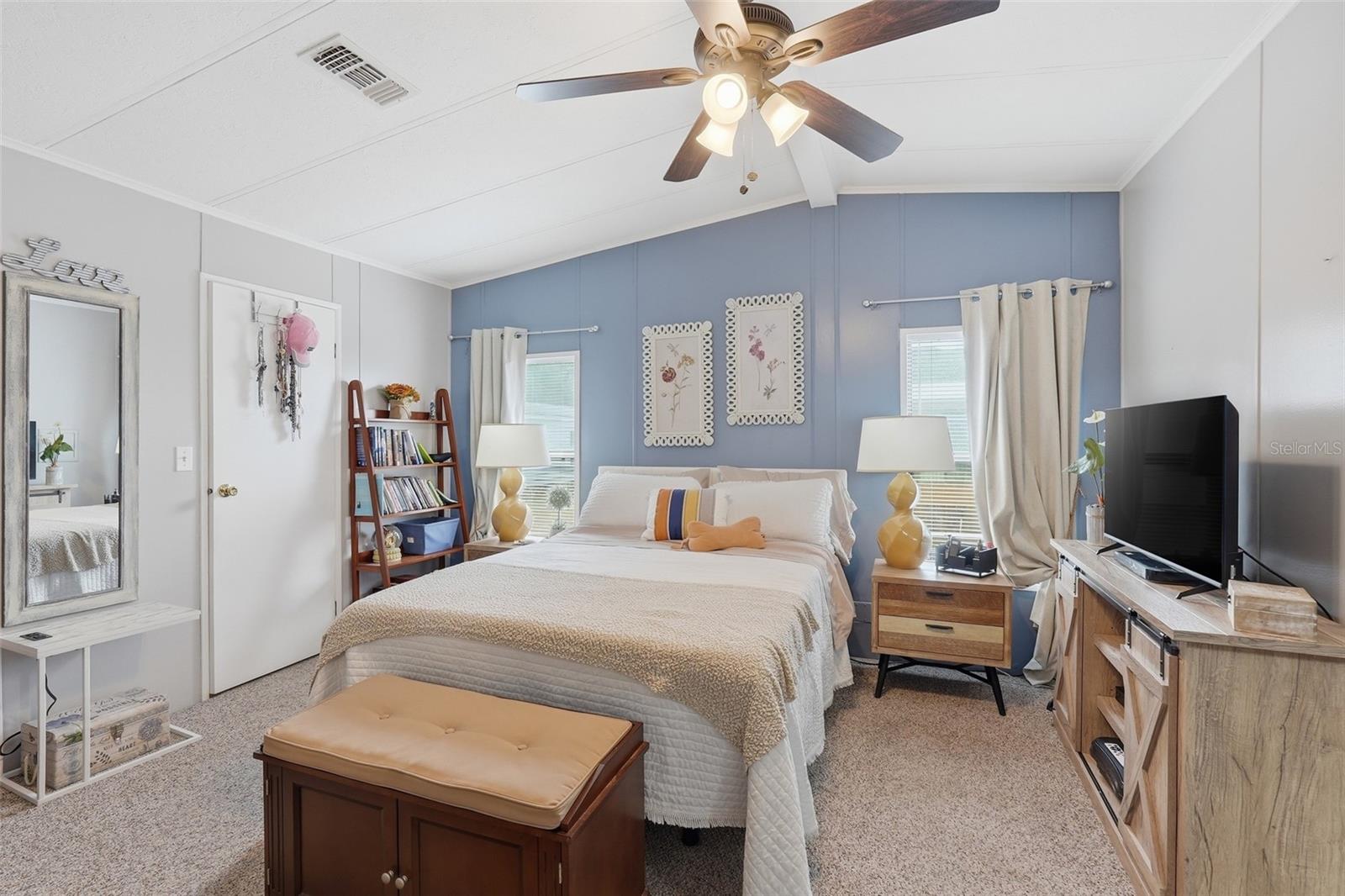 Image 17 of 27 For 111 Winterberry Avenue