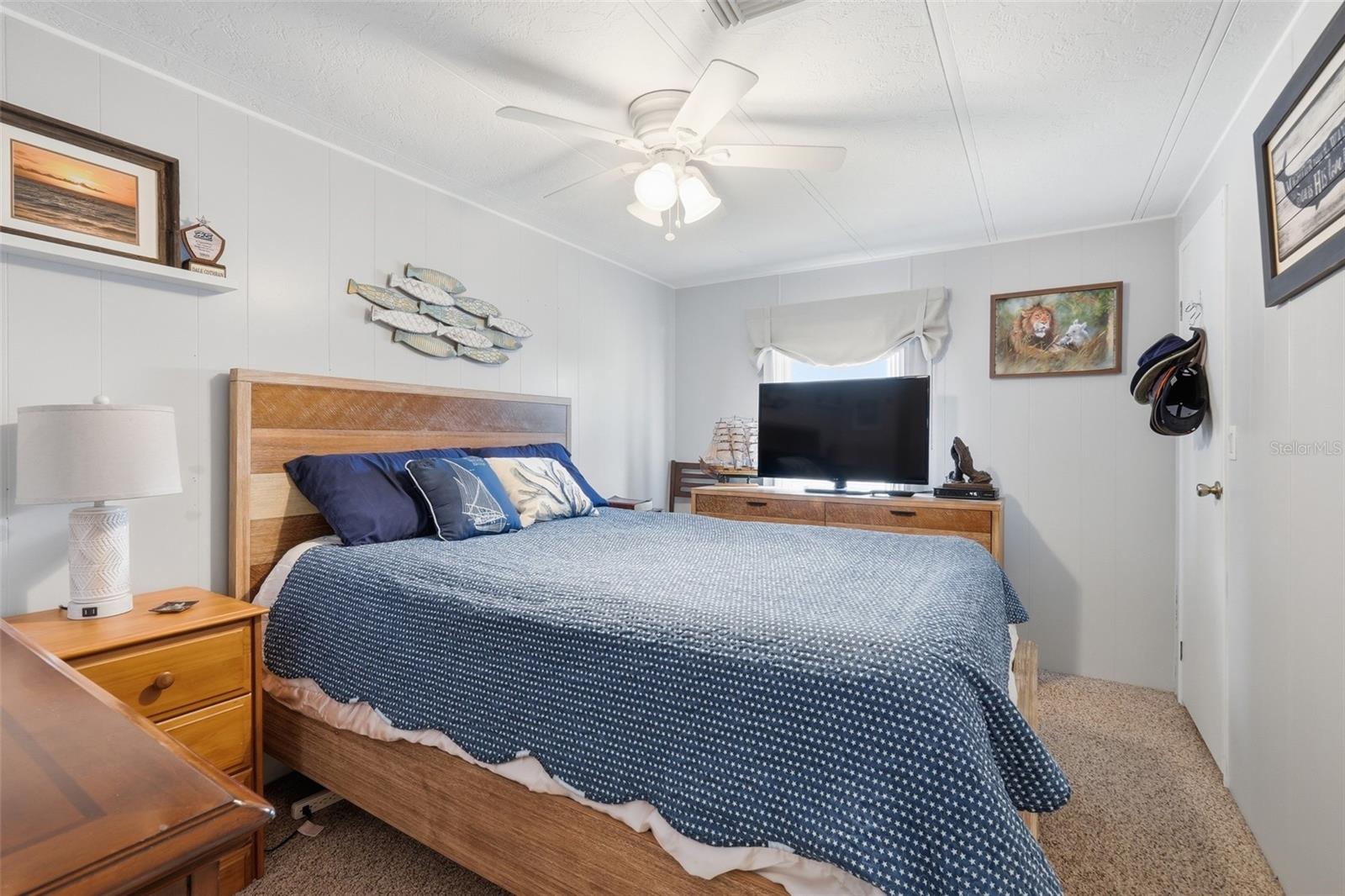 Image 21 of 27 For 111 Winterberry Avenue