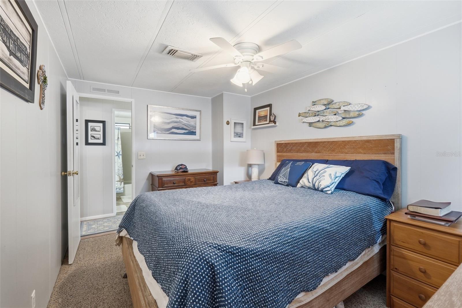 Image 22 of 27 For 111 Winterberry Avenue