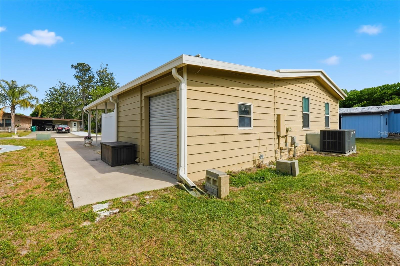 Image 25 of 27 For 111 Winterberry Avenue