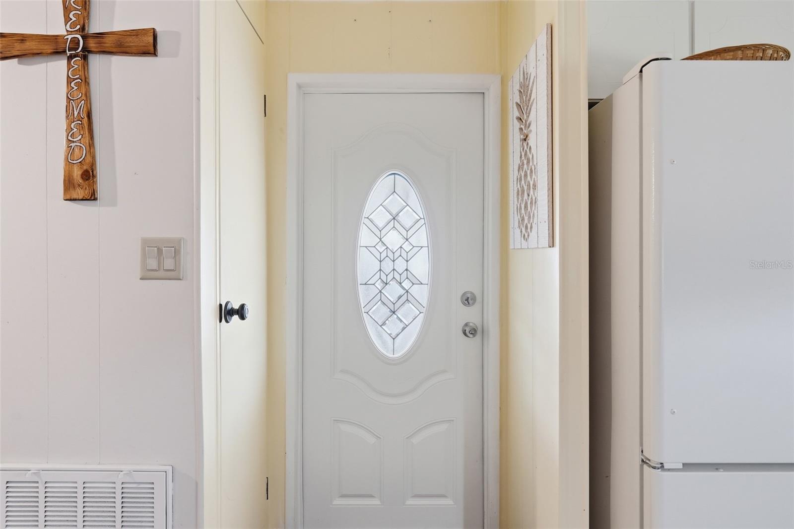 Image 6 of 27 For 111 Winterberry Avenue