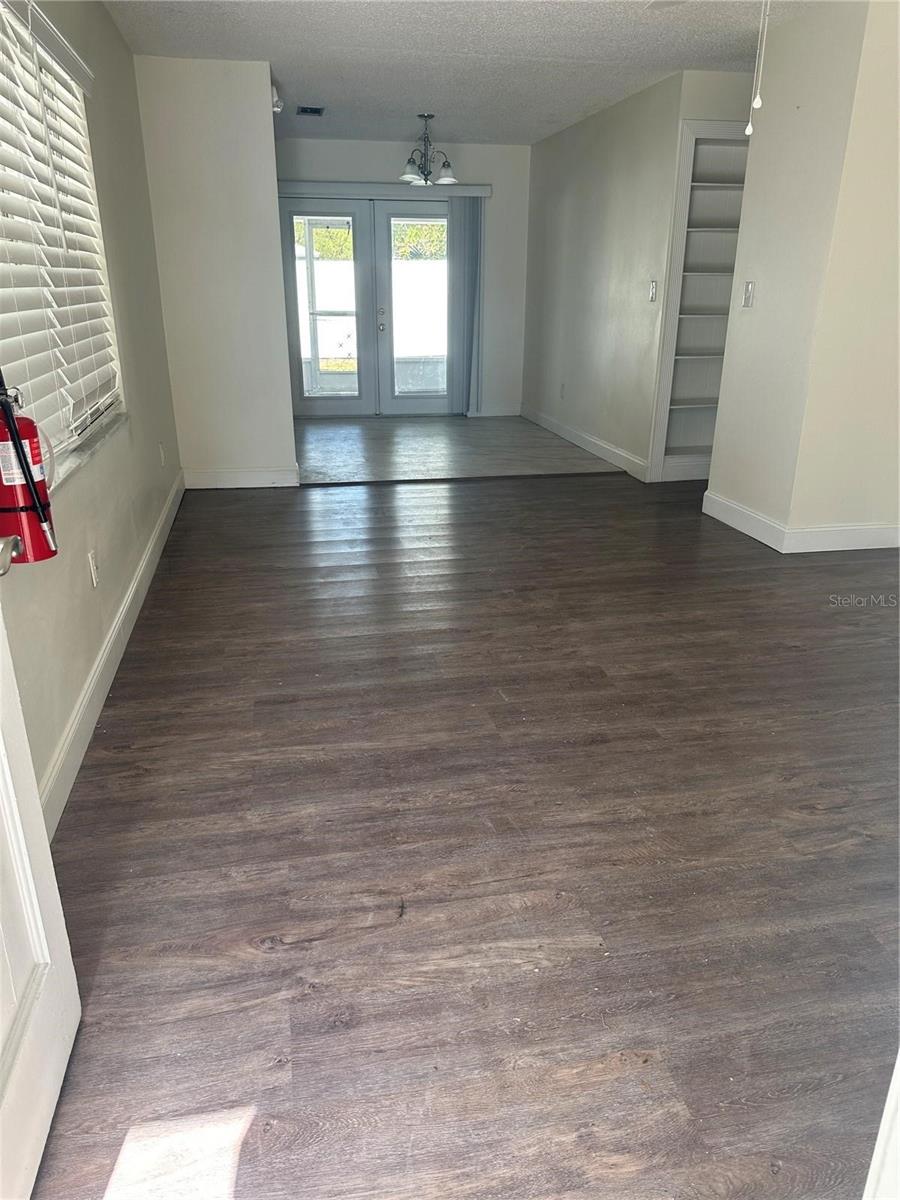 Image 2 of 8 For 1017 1st Avenue