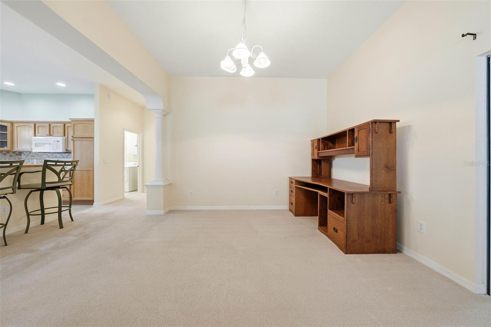 Image 17 of 43 For 1627 Kensington Place