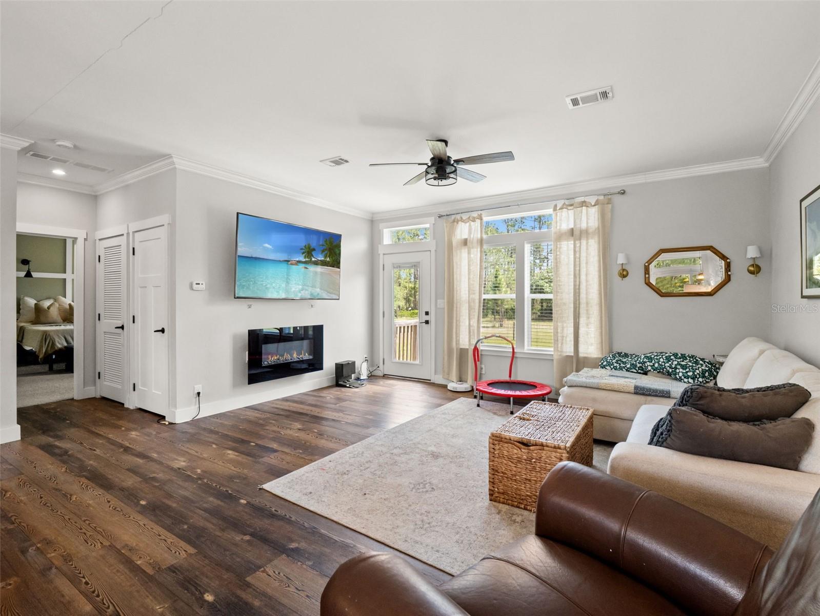 Image 14 of 35 For 12048 Sherington Pl