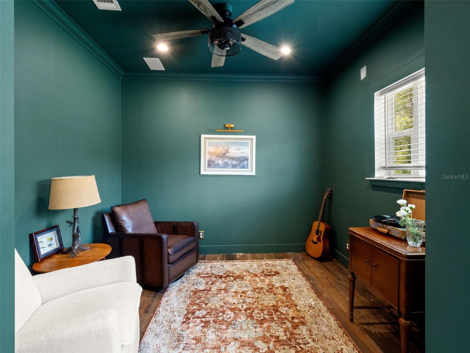 Image 24 of 35 For 12048 Sherington Pl