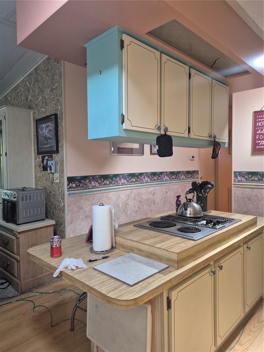 Image 12 of 29 For 3021 Myakka River Road