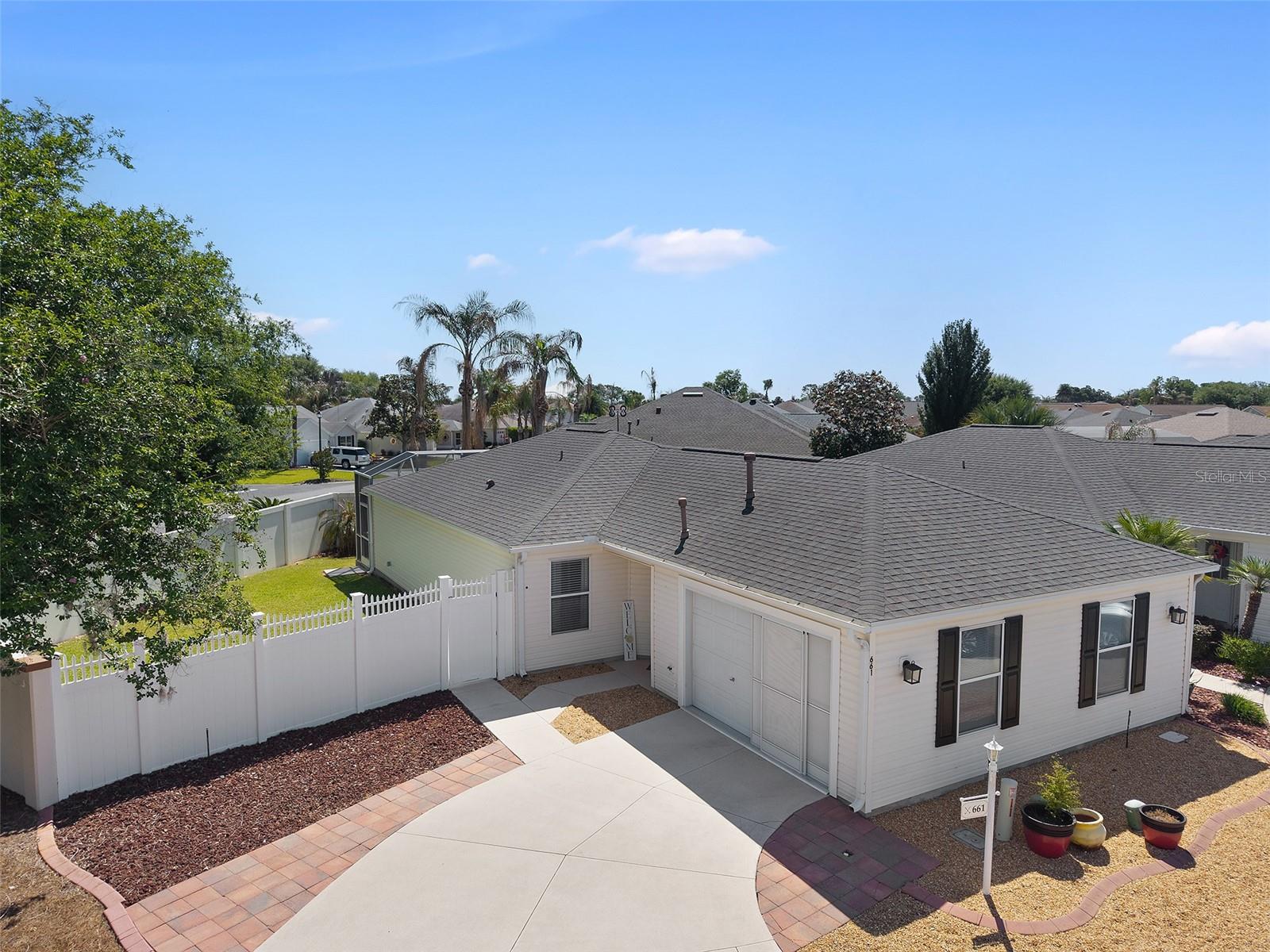 Image 36 of 38 For 661 Sherwood Street