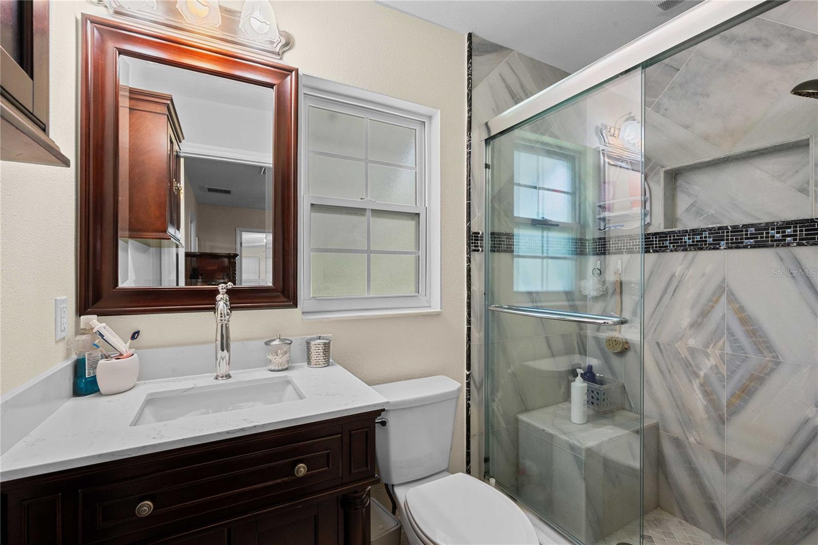 Listing photo id 1 for 2122 Ramblewood Lane