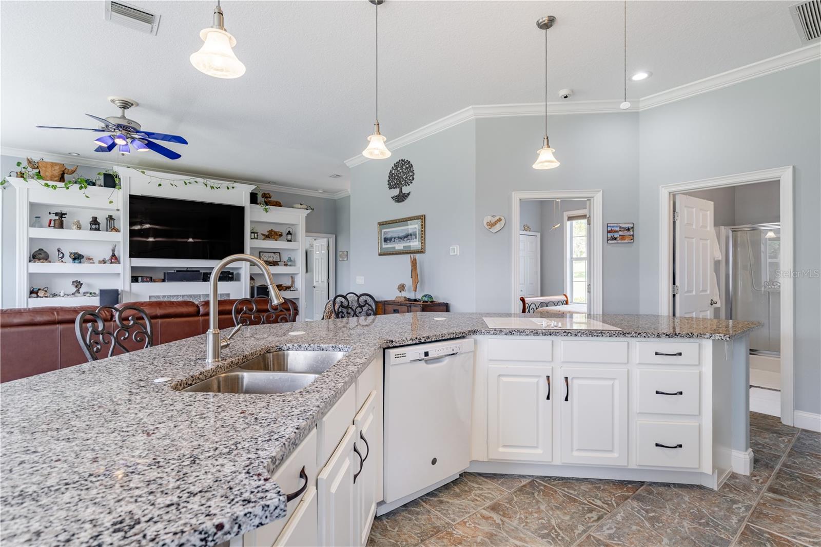 Listing photo id 16 for 25101 Turkey Lake Road