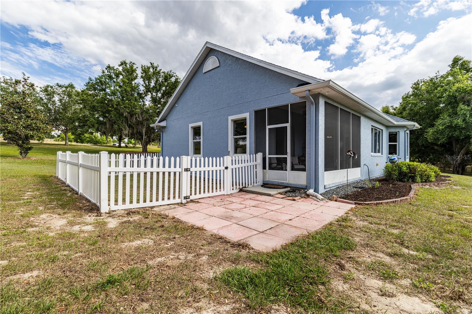 Listing photo id 38 for 25101 Turkey Lake Road