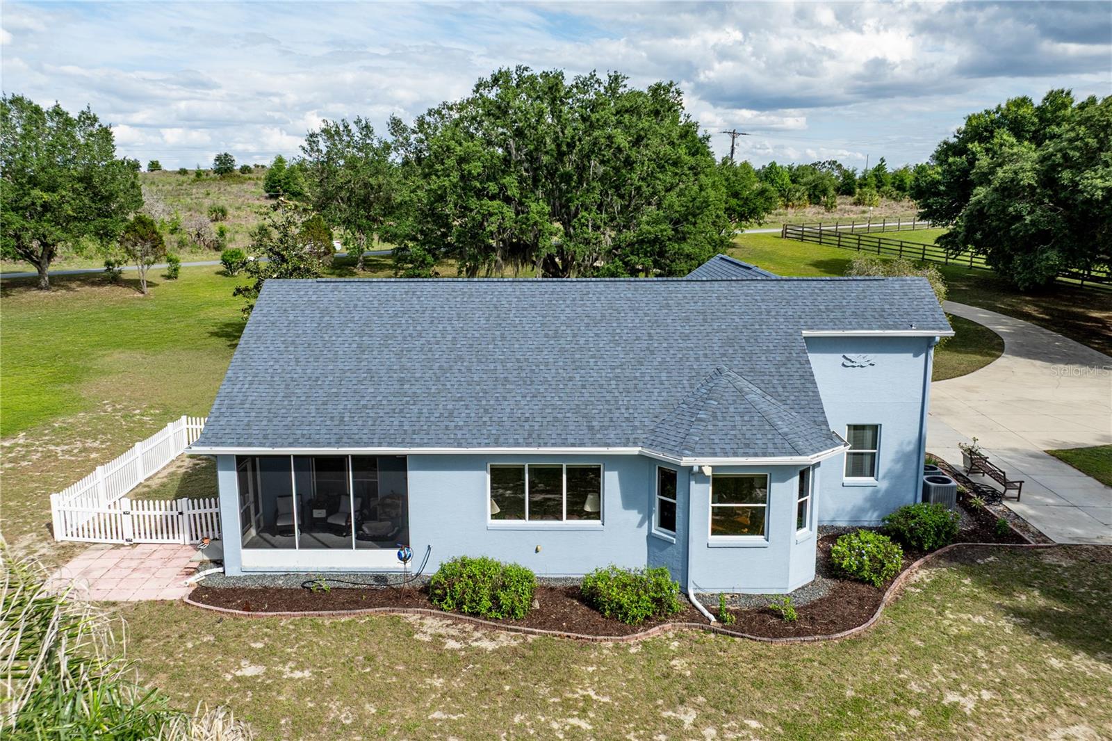 Listing photo id 41 for 25101 Turkey Lake Road