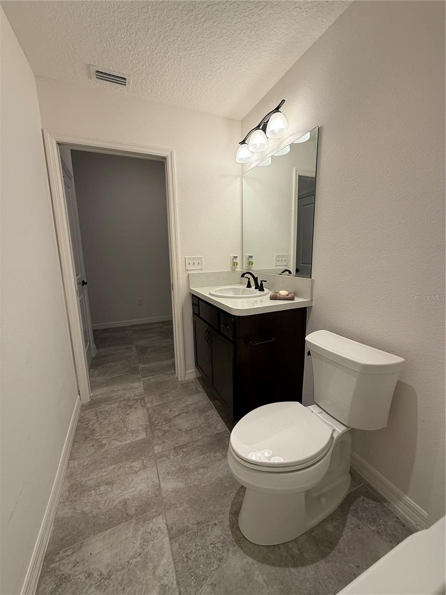 Image 19 of 24 For 5805 Valente Court