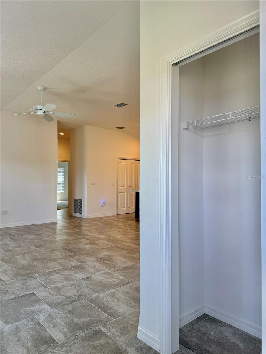 Image 3 of 24 For 5805 Valente Court