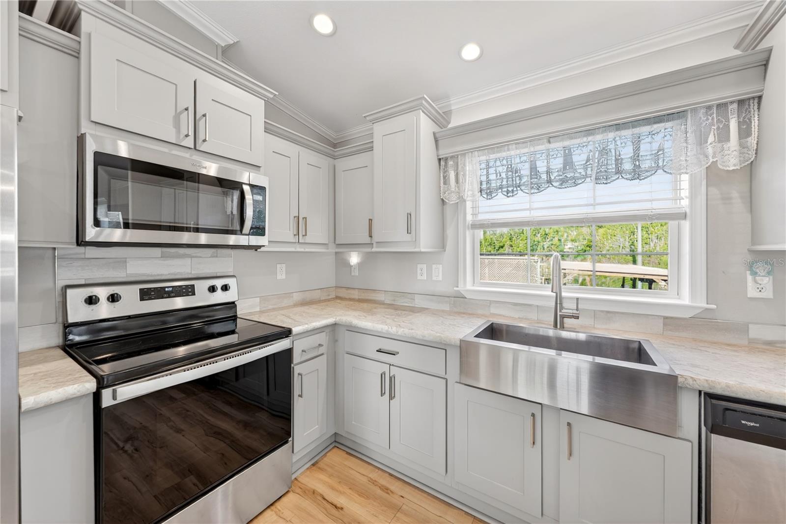 Image 14 of 81 For 31609 Terrace Drive