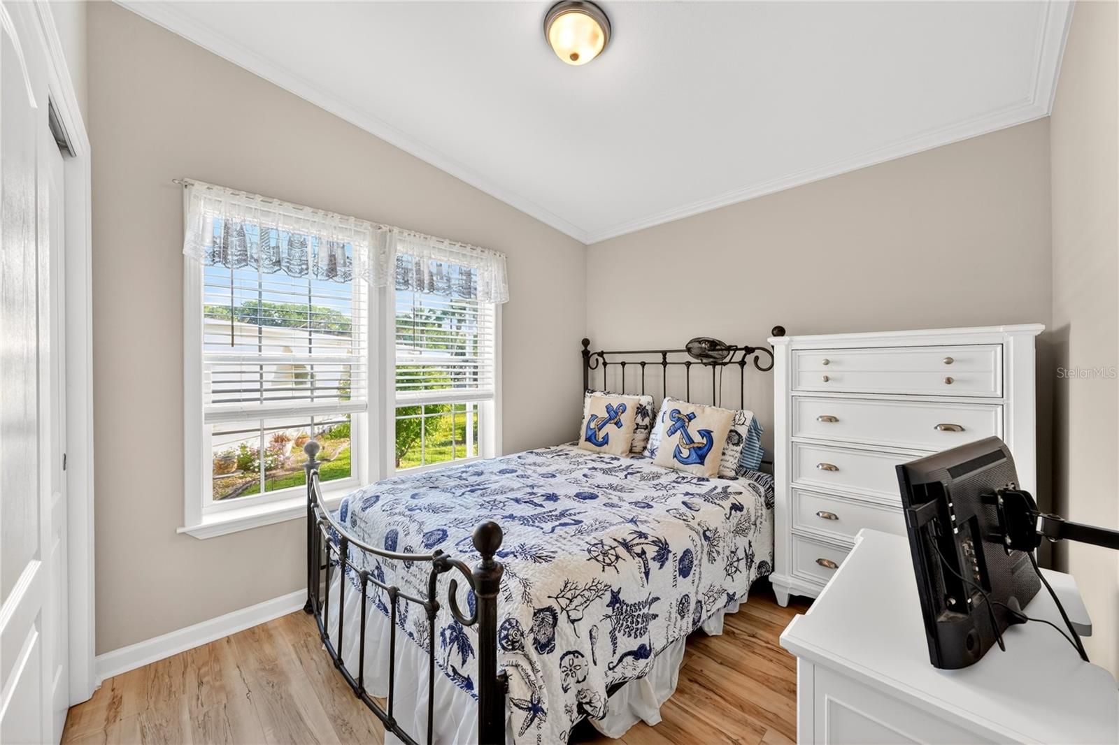 Image 33 of 81 For 31609 Terrace Drive