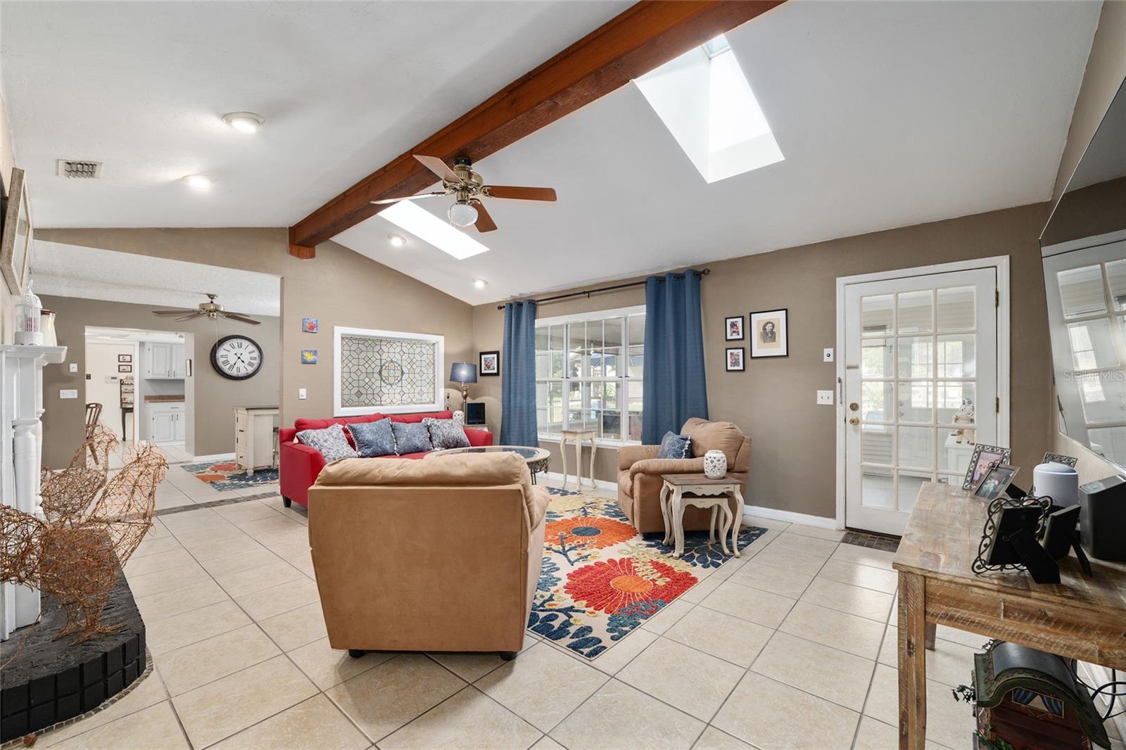 Image 16 of 100 For 4901 39th Court