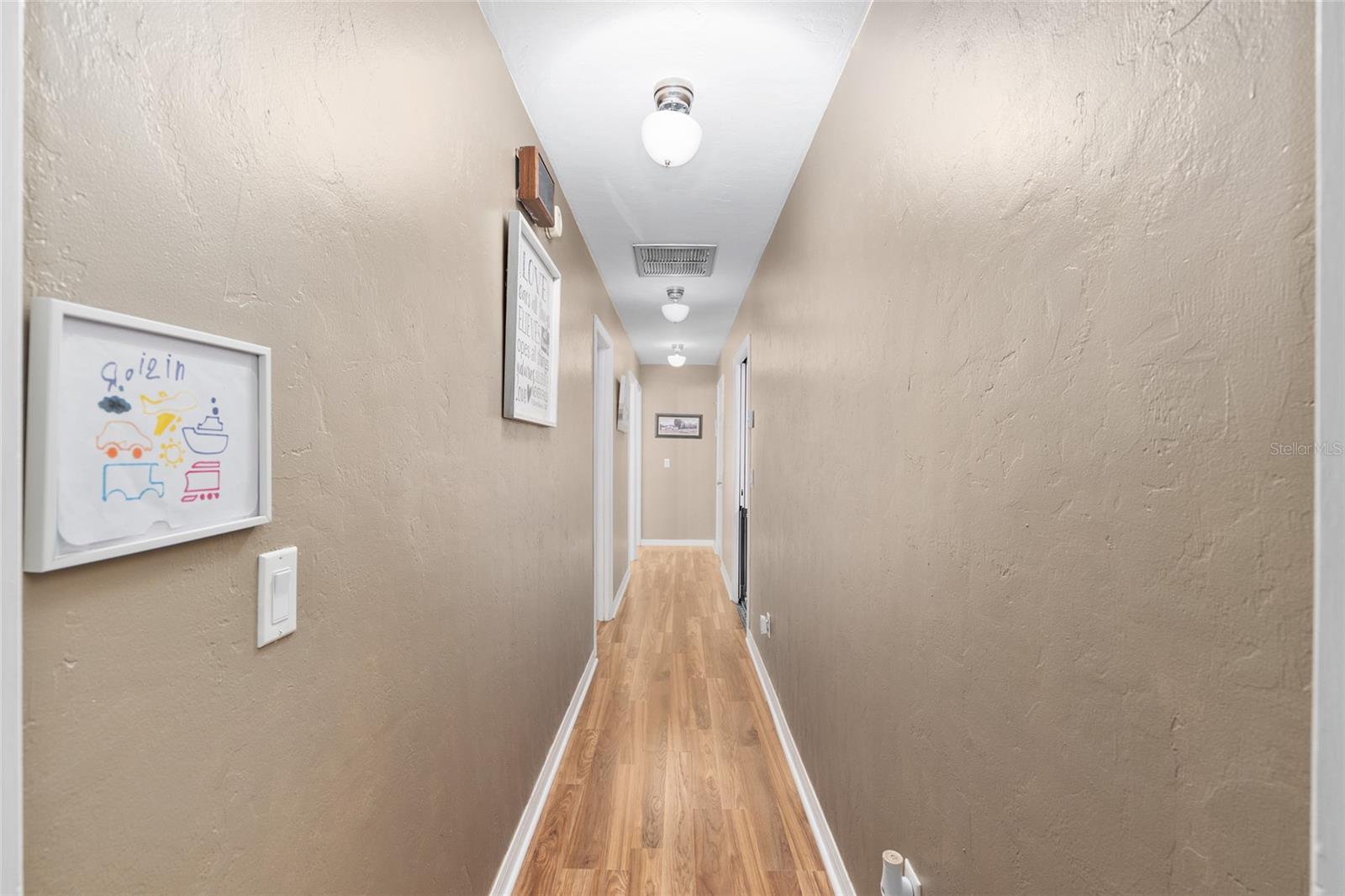 Image 38 of 100 For 4901 39th Court