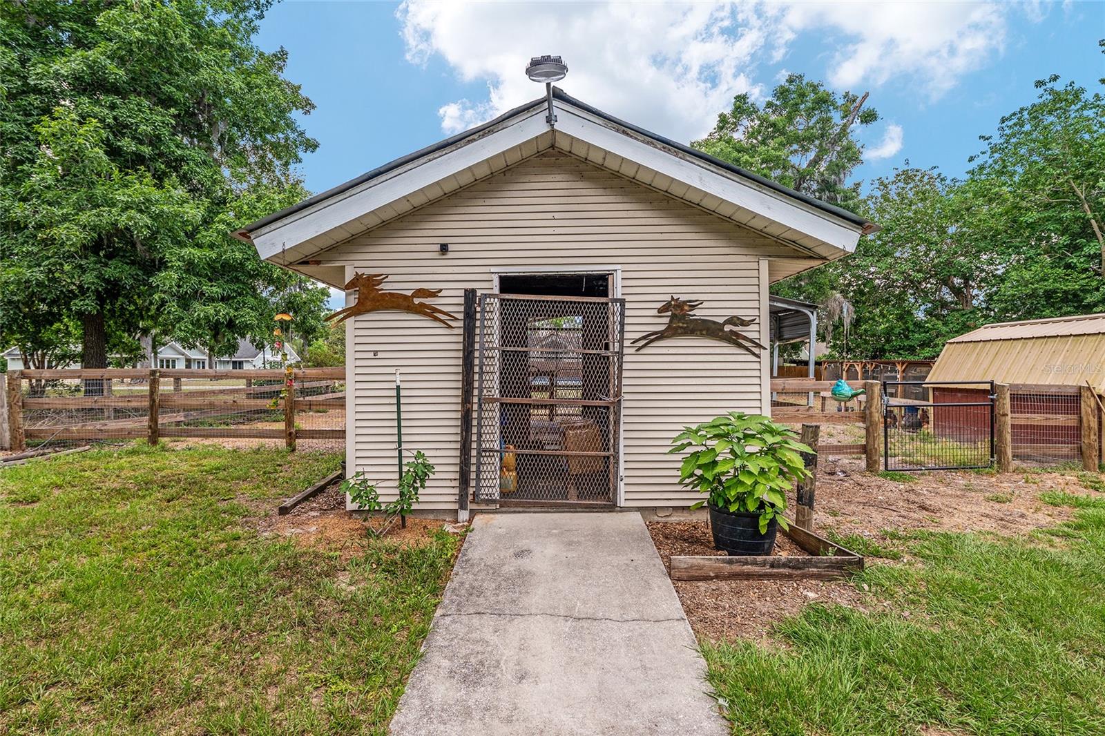 Image 67 of 100 For 4901 39th Court