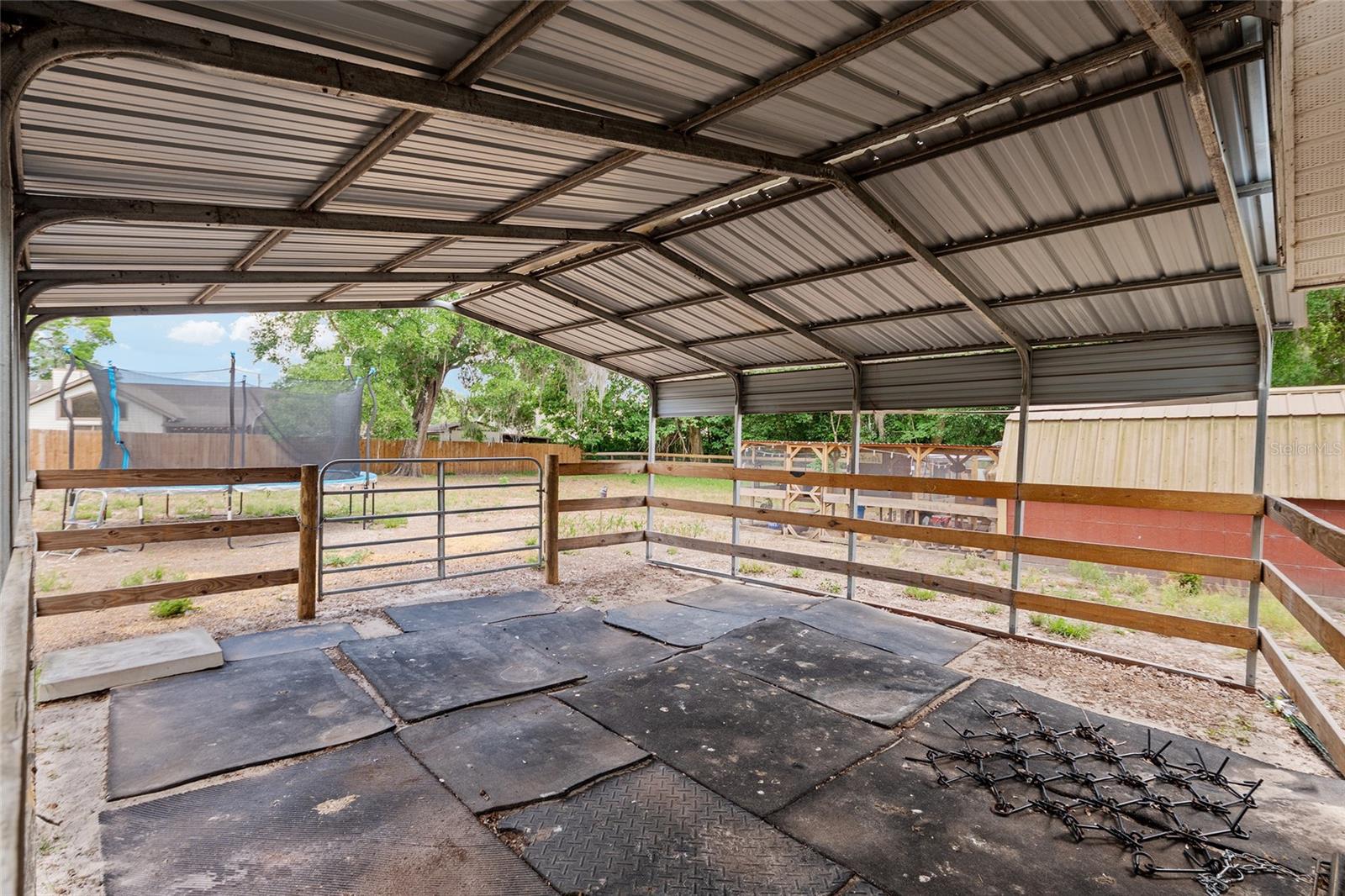 Image 72 of 100 For 4901 39th Court