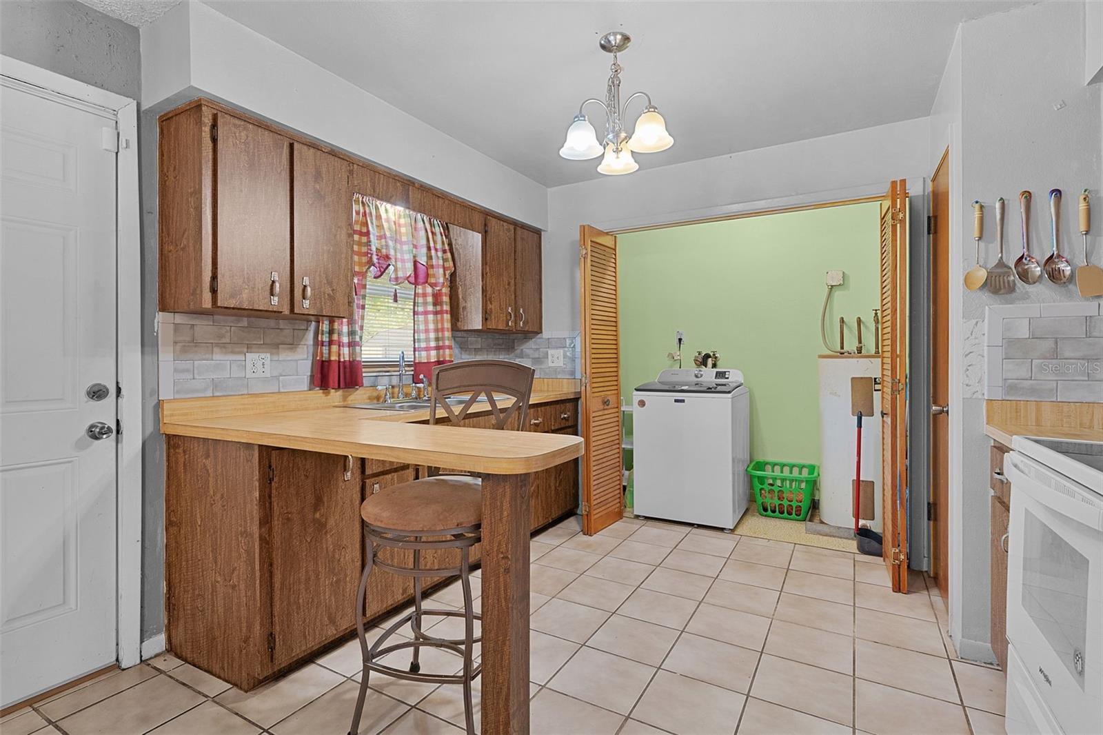 Image 25 of 47 For 5946 Sr 471  