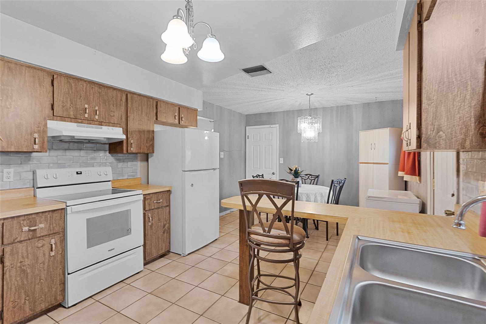 Image 26 of 47 For 5946 Sr 471  