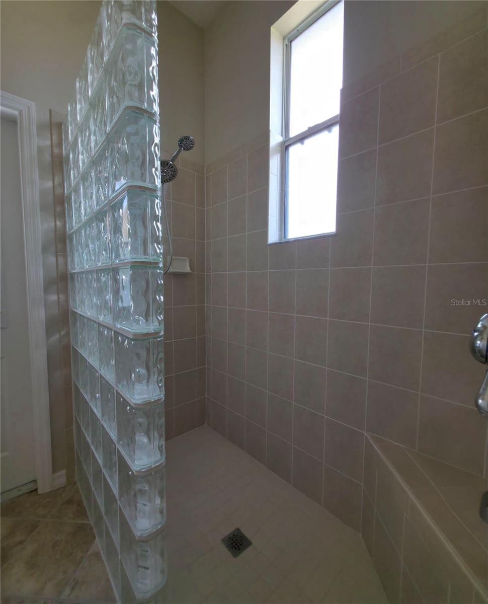 Image 25 of 47 For 4724 Sable Ridge Court