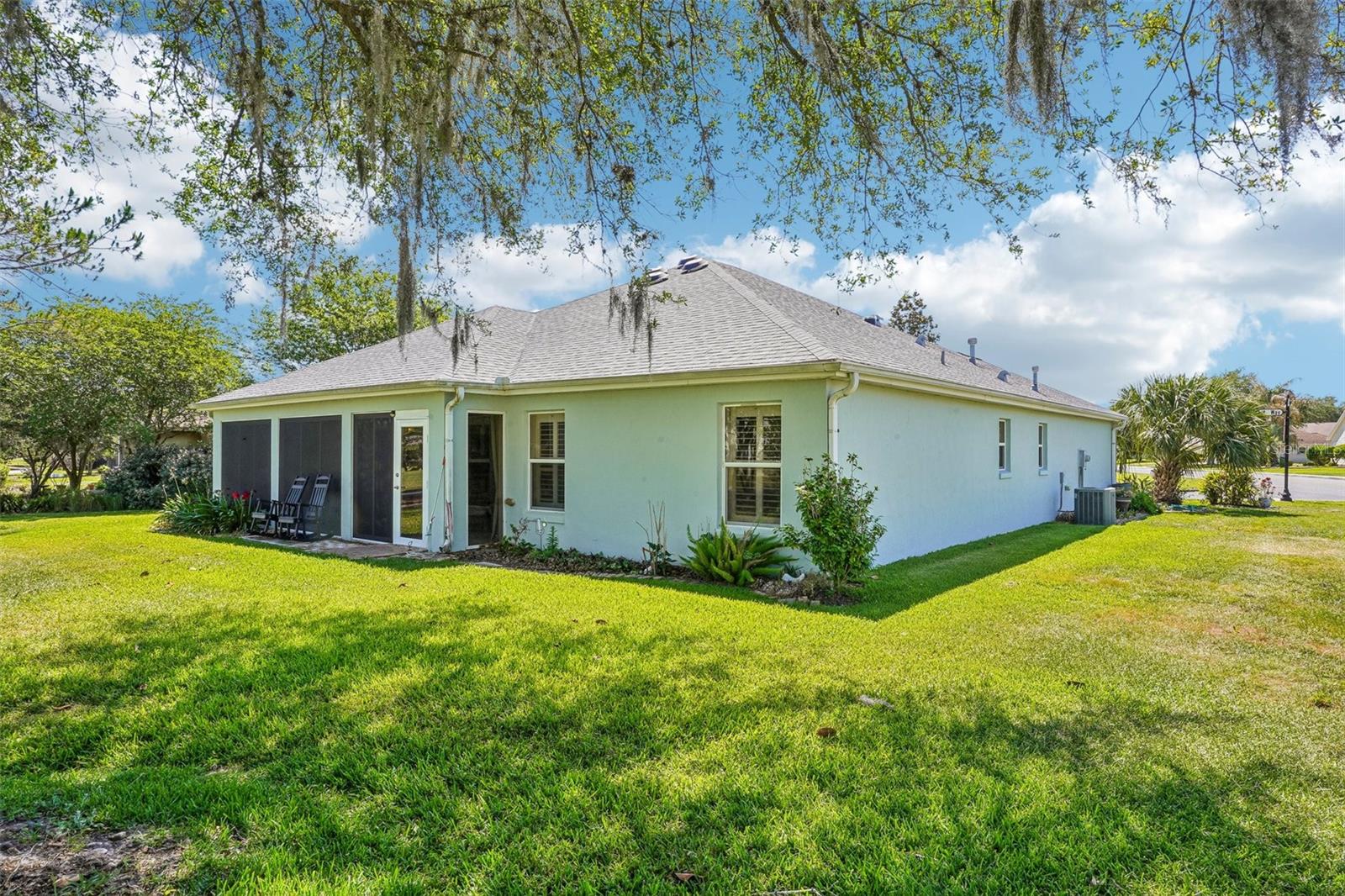 Image 46 of 62 For 2837 Grant Way