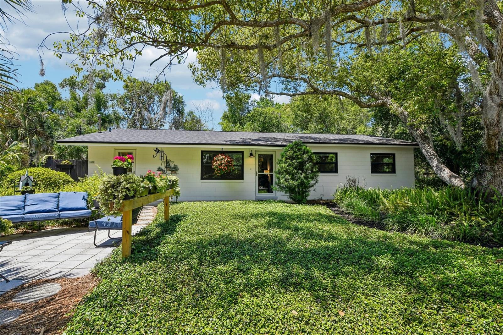 Details for 1073 Central Street, MOUNT DORA, FL 32757