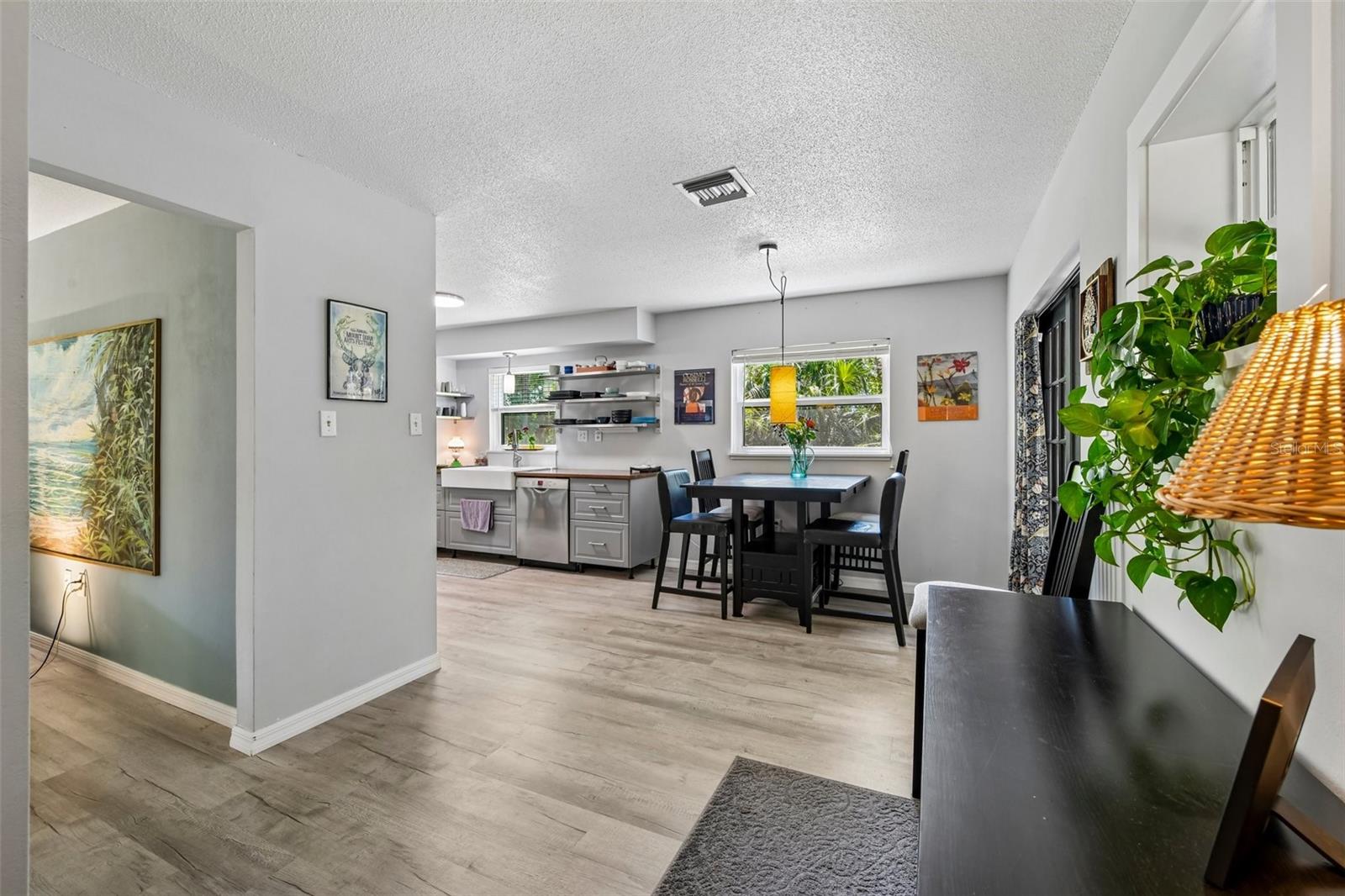 Image 15 of 45 For 1073 Central Street