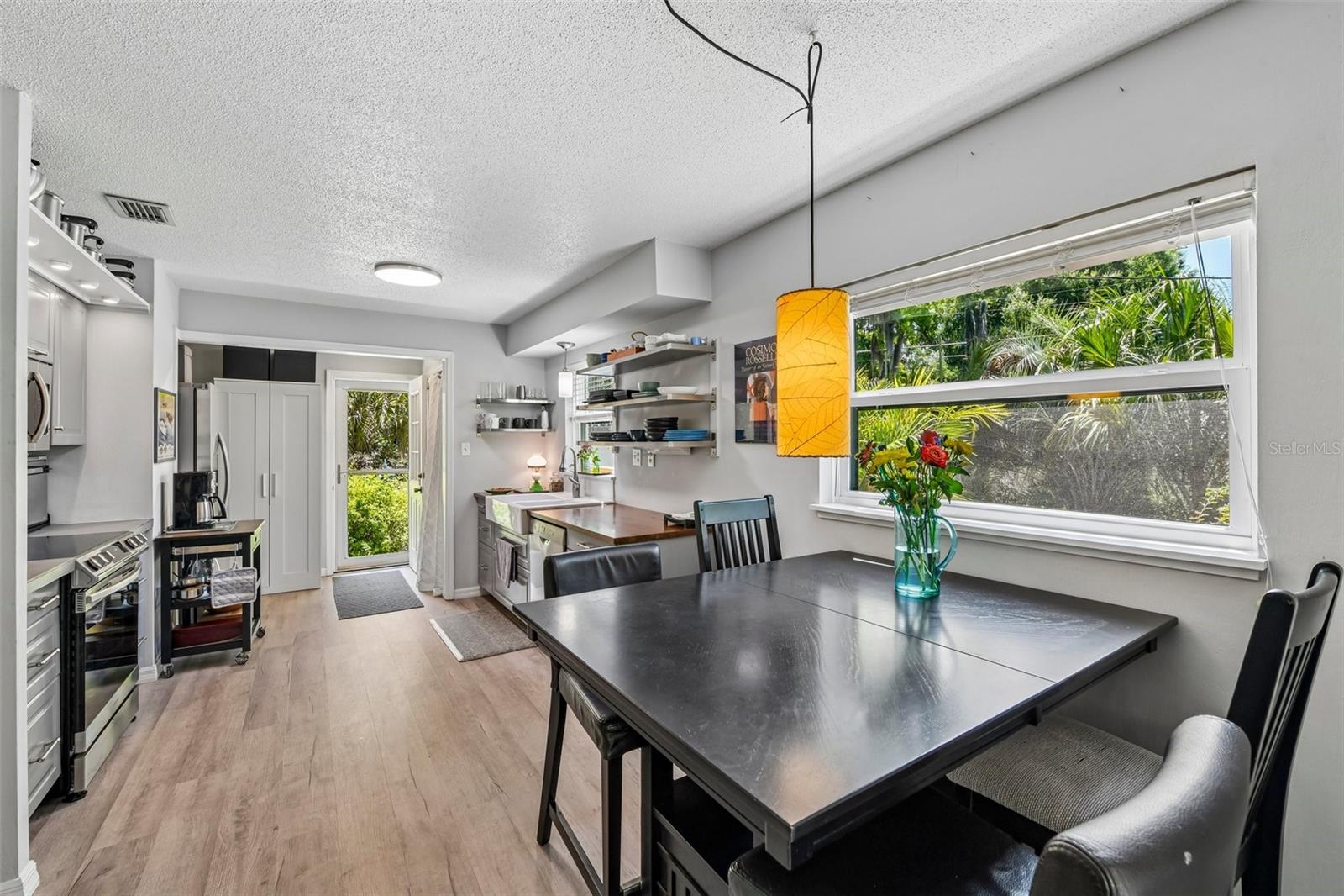 Image 17 of 45 For 1073 Central Street