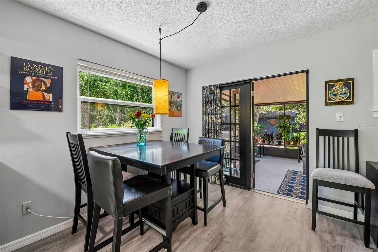 Image 18 of 45 For 1073 Central Street