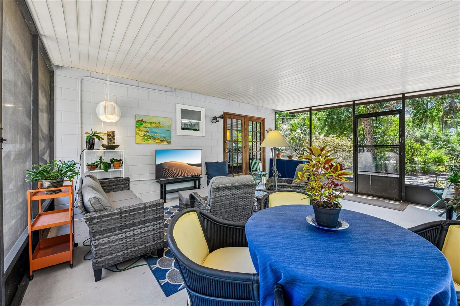 Image 37 of 45 For 1073 Central Street