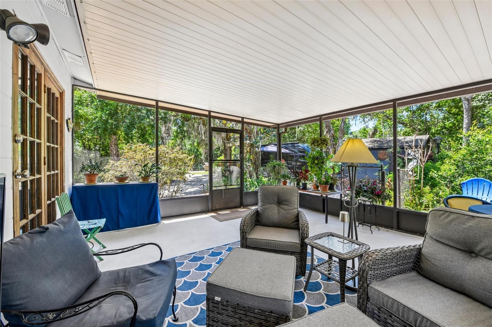 Image 38 of 45 For 1073 Central Street