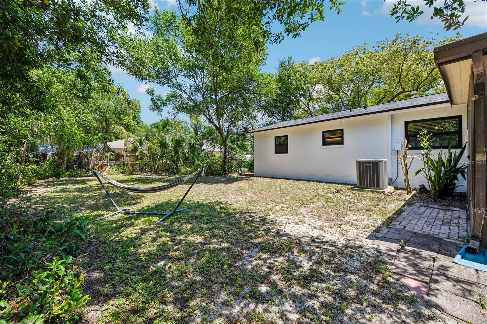 Image 39 of 45 For 1073 Central Street