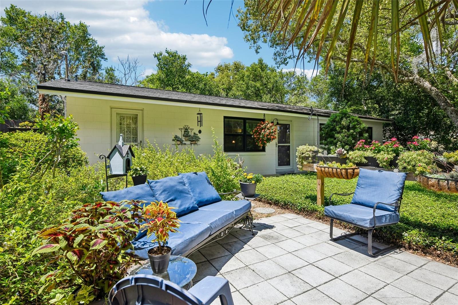 Image 6 of 45 For 1073 Central Street