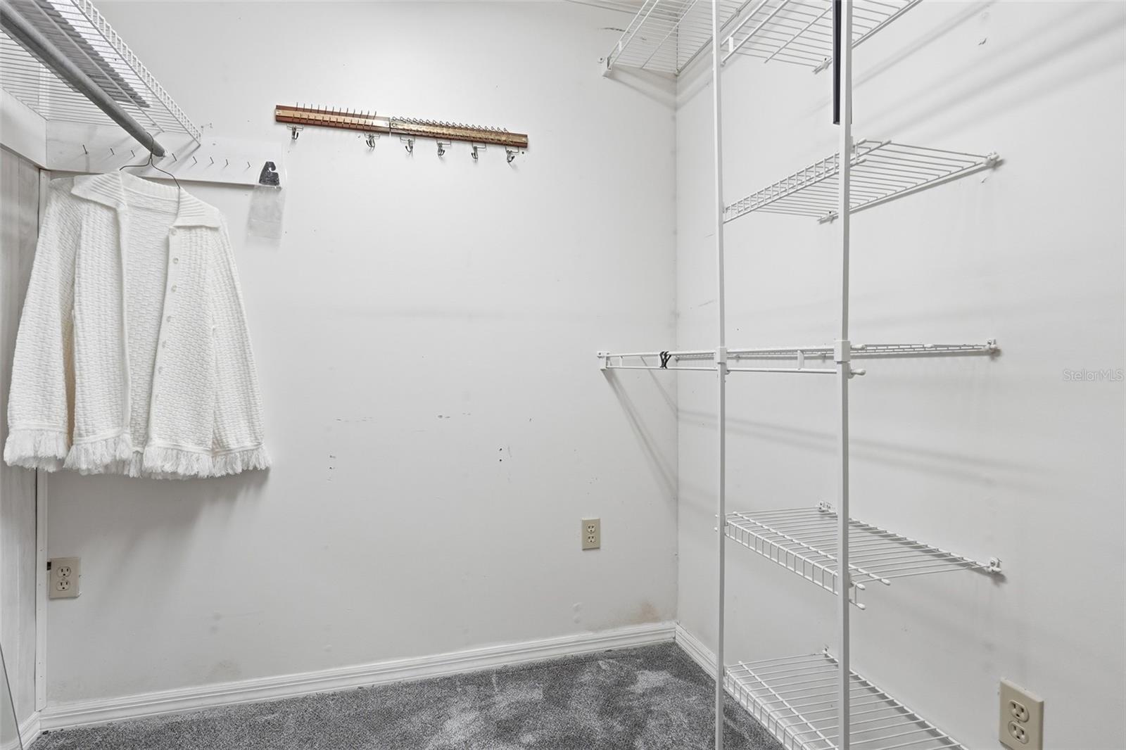 Image 15 of 38 For 1289 Cr 436  