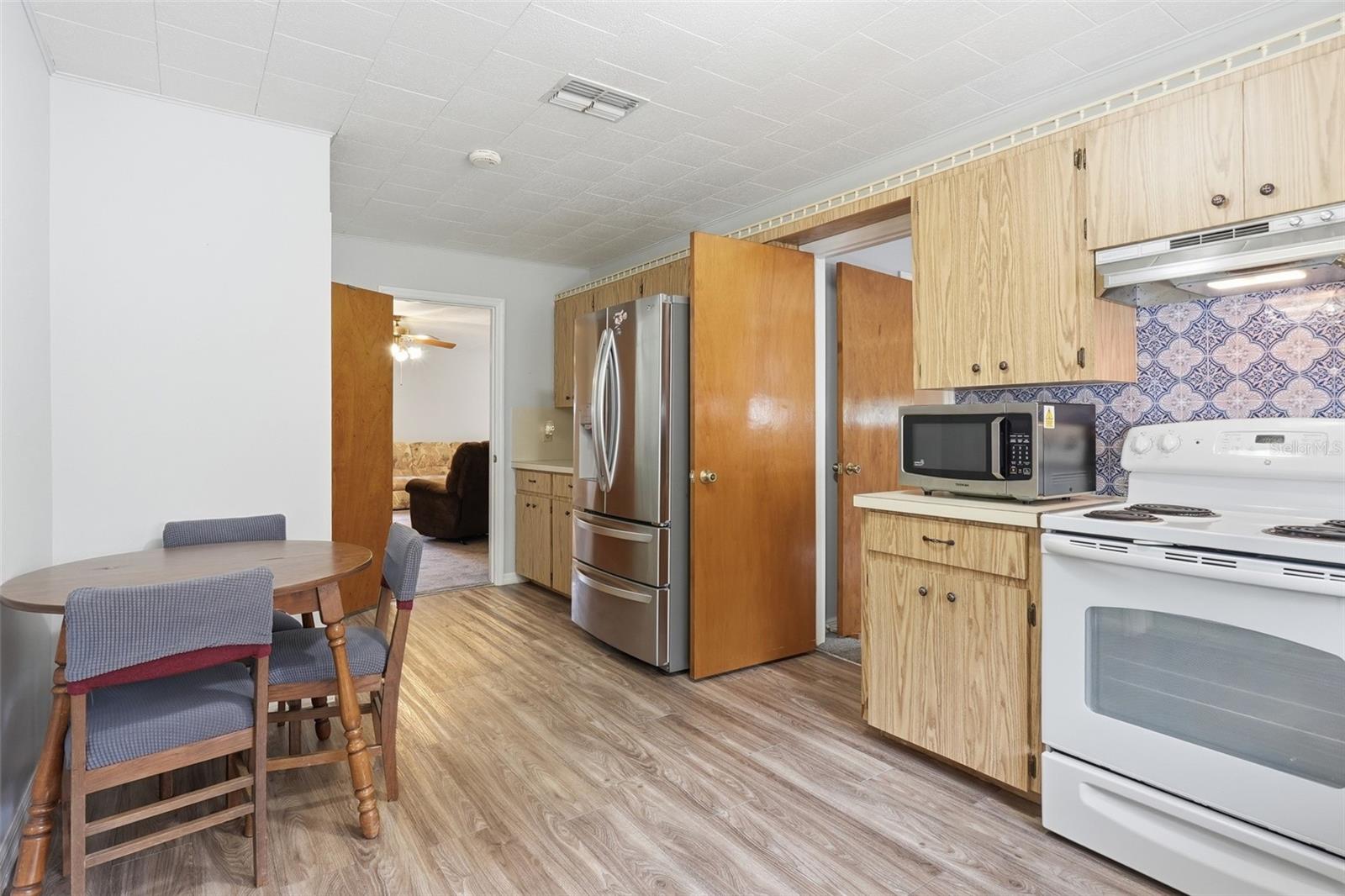 Image 7 of 38 For 1289 Cr 436  