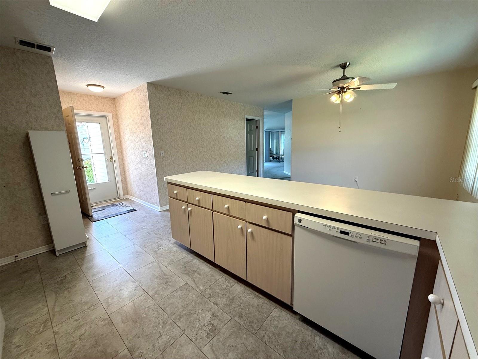 Image 11 of 28 For 17532 100th Court