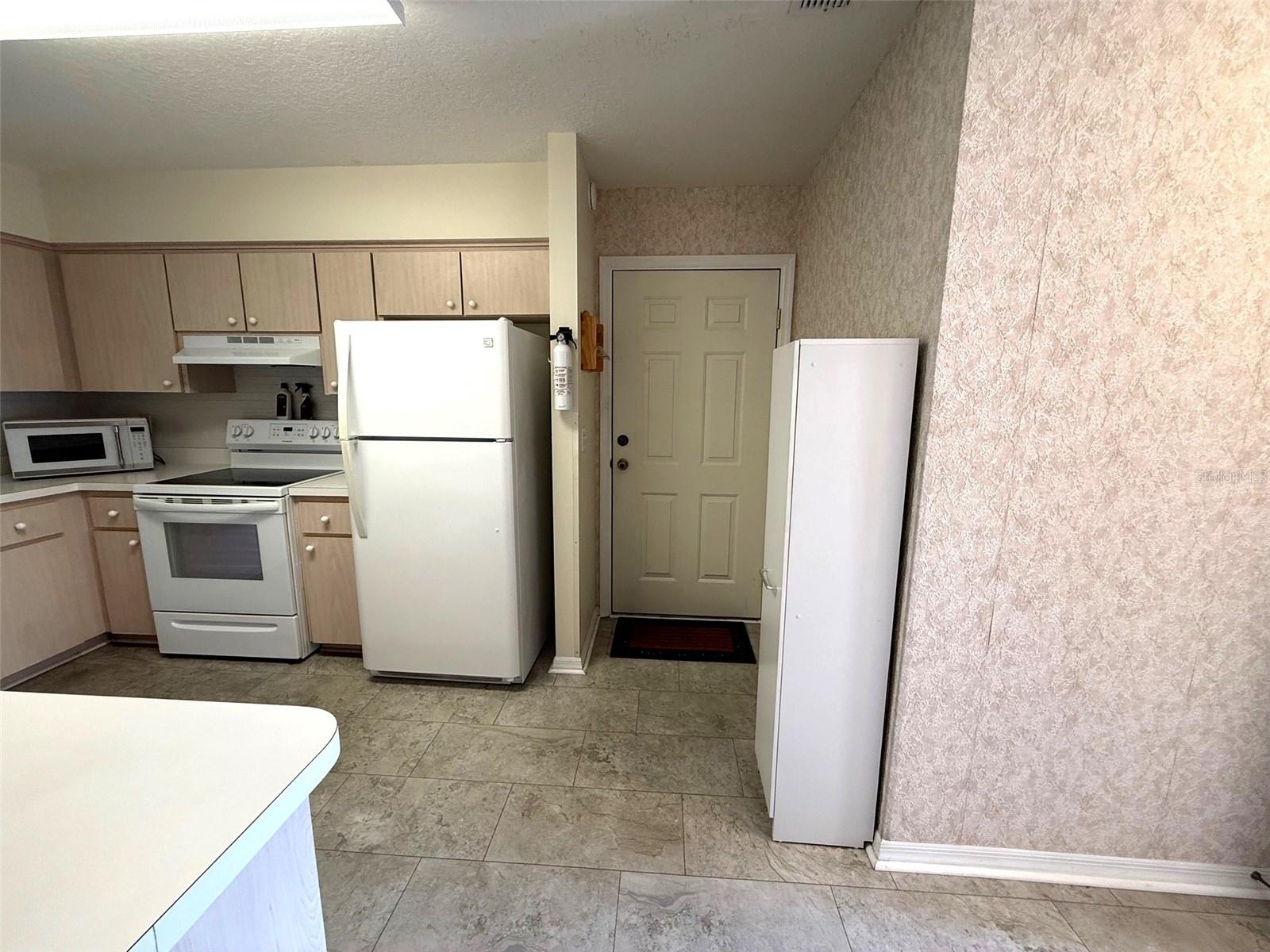 Image 12 of 28 For 17532 100th Court