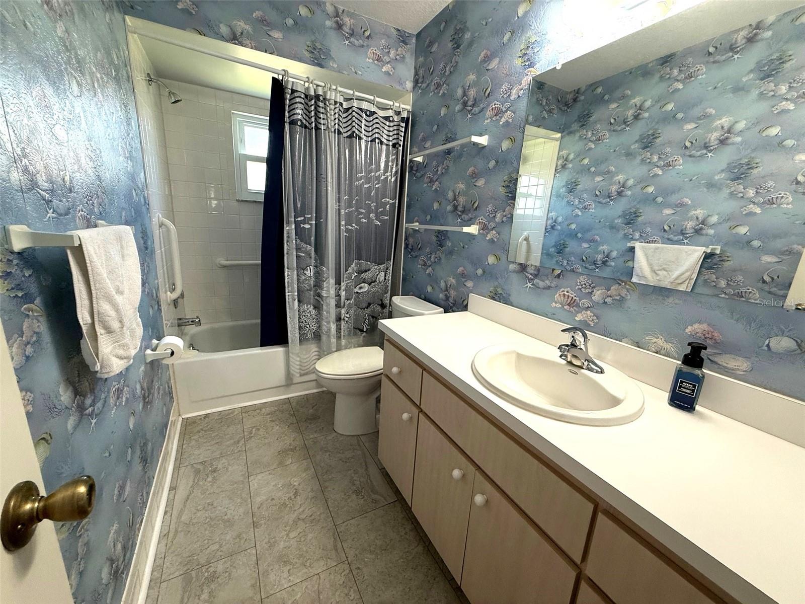 Image 18 of 28 For 17532 100th Court